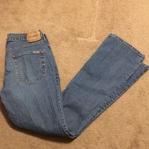 Levi’s misses 8 long some stretch